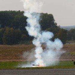 Neznamy model - vyrazeny motor a